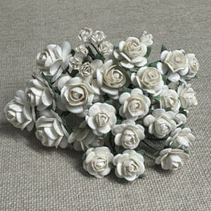 Papirdesign - Roser og knopper, hvit