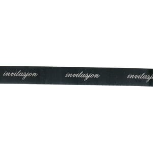 Bånd, sort sateng med sølv invitasjon, 9mm x 15m